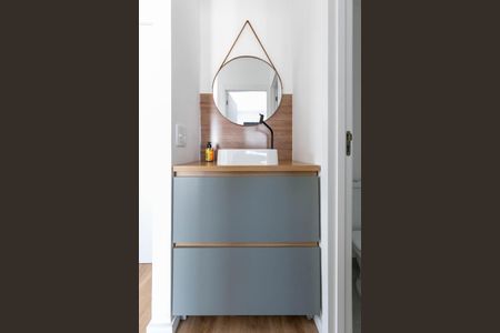 Apartamento para alugar com 40m², 2 quartos e 1 vaga Apartamento para alugar com 40m², 2 quartos e 1 vagaBanheiro