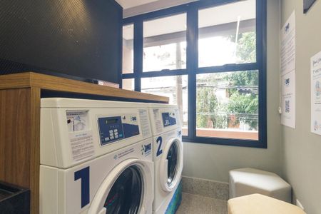 Apartamento para alugar com 40m², 2 quartos e 1 vaga Apartamento para alugar com 40m², 2 quartos e 1 vagaÁrea comum - Lavanderia