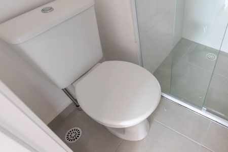 Apartamento para alugar com 40m², 2 quartos e 1 vaga Apartamento para alugar com 40m², 2 quartos e 1 vagaBanheiro
