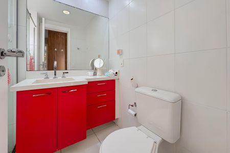 Apartamento à venda com 100m², 3 quartos e 2 vagasBanheiro da Suíte Master