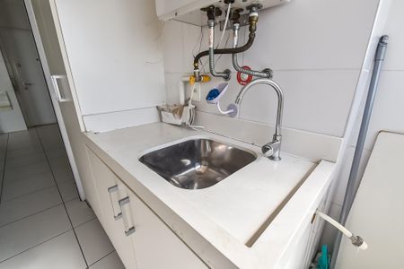 Apartamento à venda com 100m², 3 quartos e 2 vagas Apartamento à venda com 100m², 3 quartos e 2 vagasÁrea de serviço