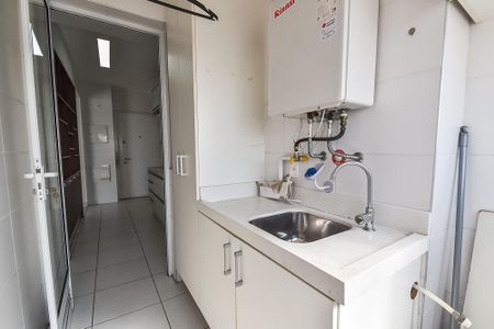 Apartamento à venda com 100m², 3 quartos e 2 vagas Apartamento à venda com 100m², 3 quartos e 2 vagasÁrea de serviço