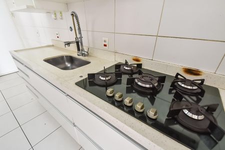 Apartamento à venda com 100m², 3 quartos e 2 vagas Apartamento à venda com 100m², 3 quartos e 2 vagasCozinha