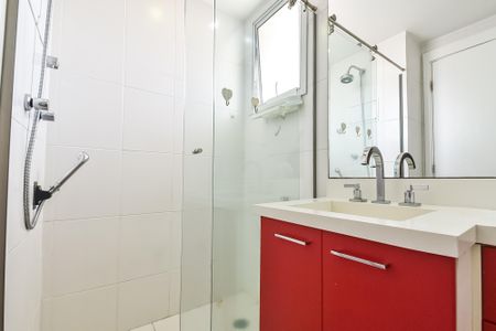 Apartamento à venda com 100m², 3 quartos e 2 vagas Apartamento à venda com 100m², 3 quartos e 2 vagasBanheiro da suíte 2
