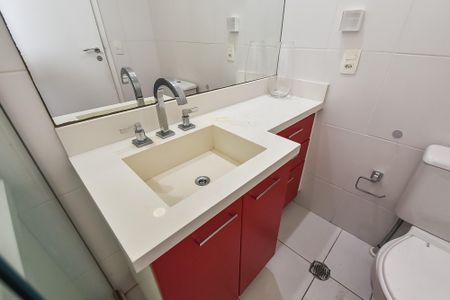 Apartamento à venda com 100m², 3 quartos e 2 vagas Apartamento à venda com 100m², 3 quartos e 2 vagasBanheiro da suíte 2