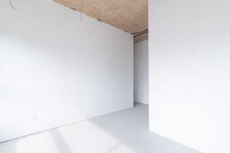 Apartamento à venda com 183m², 3 quartos e 3 vagas Apartamento à venda com 183m², 3 quartos e 3 vagasSuíte 2