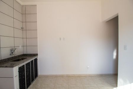 Studio para alugar com 24m², 1 quarto e sem vaga Studio para alugar com 24m², 1 quarto e sem vagaSala/Cozinha