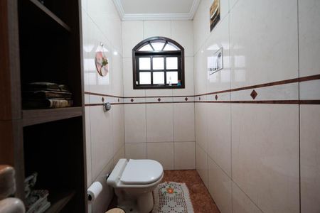 Casa à venda com 275m², 3 quartos e 6 vagasLavabo 1