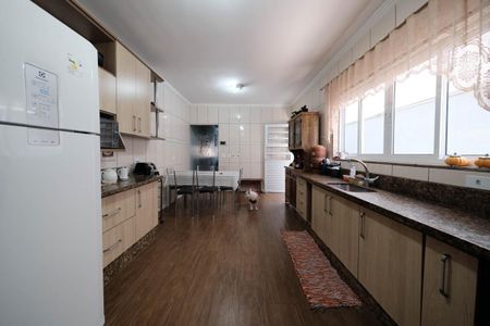 Casa à venda com 275m², 3 quartos e 6 vagasCozinha