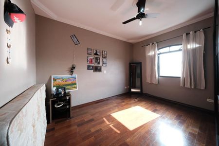 Casa à venda com 275m², 3 quartos e 6 vagasQuarto 1