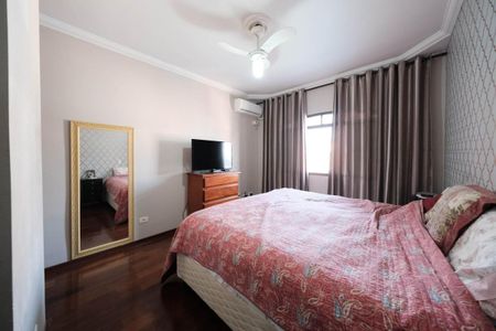 Casa à venda com 275m², 3 quartos e 6 vagasSuíte