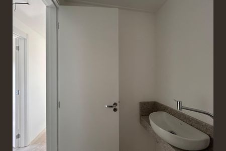 Apartamento à venda com 132m², 4 quartos e 2 vagasBanheiro 