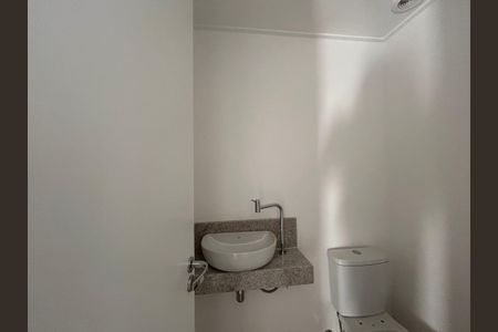 Apartamento à venda com 132m², 4 quartos e 2 vagasBanheiro 