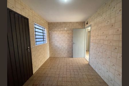 Casa à venda com 330m², 5 quartos e 6 vagasCozinha