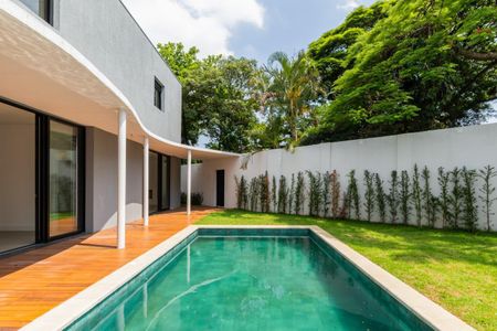 Casa à venda com 375m², 4 quartos e 3 vagasFoto 06