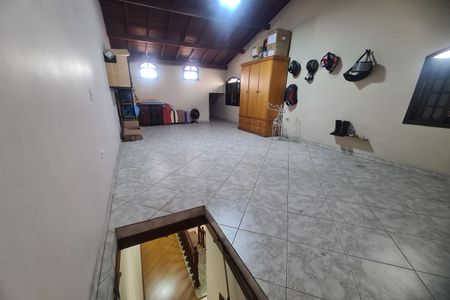 Casa à venda com 280m², 3 quartos e 6 vagasSotão