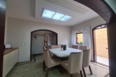 Casa à venda com 280m², 3 quartos e 6 vagasSala de Jantar