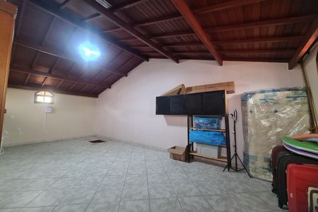 Casa à venda com 280m², 3 quartos e 6 vagasSotão