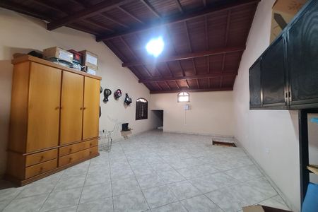 Casa à venda com 280m², 3 quartos e 6 vagasSotão