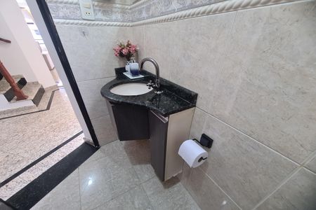 Casa à venda com 280m², 3 quartos e 6 vagasLavabo