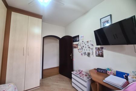 Casa à venda com 280m², 3 quartos e 6 vagasQuarto 2