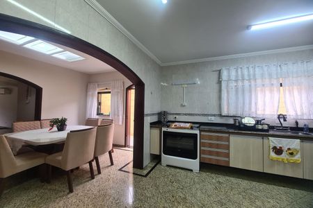 Casa à venda com 280m², 3 quartos e 6 vagasCozinha