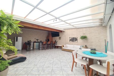 Casa à venda com 280m², 3 quartos e 6 vagasChurrasqueira e quintal