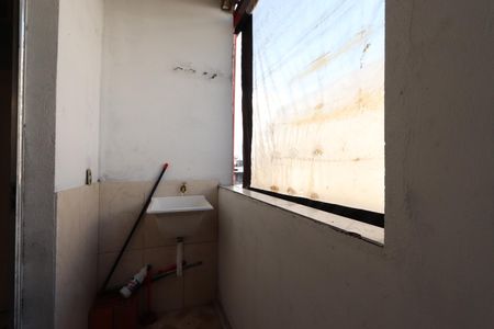 Casa para alugar com 2m², 2 quartos e sem vagaLavanderia