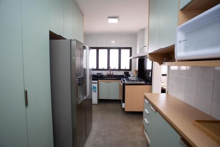 Apartamento à venda com 155m², 3 quartos e 4 vagas Apartamento à venda com 155m², 3 quartos e 4 vagasCozinha
