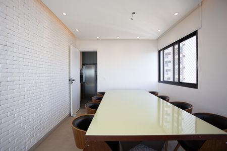 Apartamento à venda com 155m², 3 quartos e 4 vagas Apartamento à venda com 155m², 3 quartos e 4 vagasSala