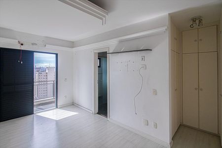 Apartamento à venda com 177m², 3 quartos e 3 vagasSuíte 1