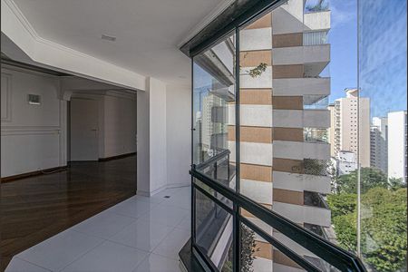 Apartamento à venda com 177m², 3 quartos e 3 vagasSacada