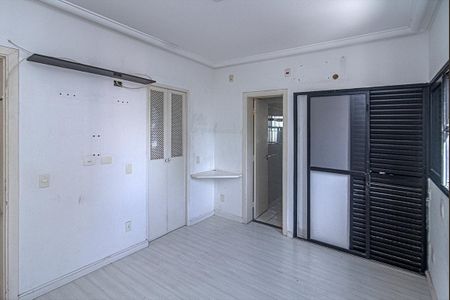 Apartamento à venda com 177m², 3 quartos e 3 vagasSuíte 3