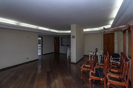 Apartamento à venda com 177m², 3 quartos e 3 vagasÁrea comum 