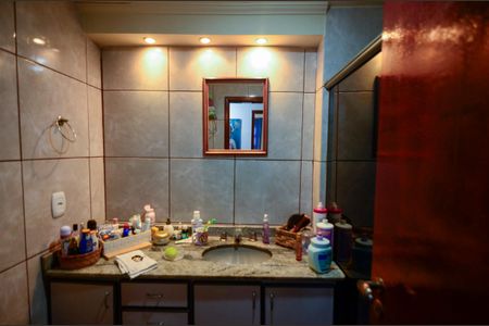 Apartamento à venda com 80m², 2 quartos e 1 vagaBanheiro Social