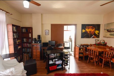 Apartamento à venda com 80m², 2 quartos e 1 vagaSala