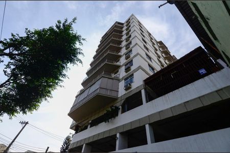 Apartamento à venda com 80m², 2 quartos e 1 vagaFachada