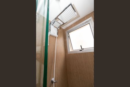 Apartamento à venda com 44m², 2 quartos e 1 vaga Apartamento à venda com 44m², 2 quartos e 1 vagaBanheiro Social