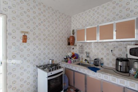 Casa à venda com 210m², 3 quartos e 3 vagas Casa à venda com 210m², 3 quartos e 3 vagasCozinha