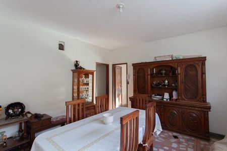 Casa à venda com 210m², 3 quartos e 3 vagas Casa à venda com 210m², 3 quartos e 3 vagasSala de Jantar