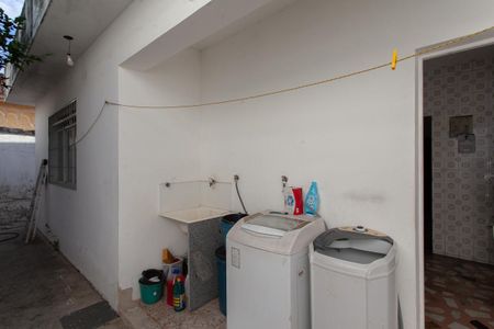 Casa à venda com 210m², 3 quartos e 3 vagas Casa à venda com 210m², 3 quartos e 3 vagasÁrea de Serviço