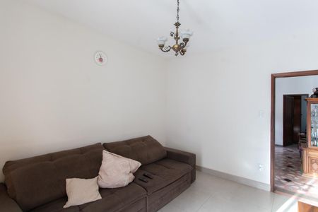 Sala de casa à venda com 3 quartos, 210m² em Itapoã, Belo Horizonte