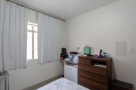 Casa à venda com 210m², 3 quartos e 3 vagas Casa à venda com 210m², 3 quartos e 3 vagasQuarto 1