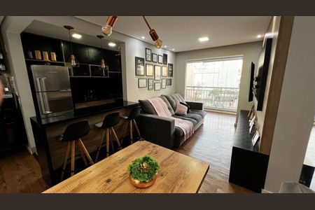 Sala de apartamento à venda com 2 quartos, 63m² em Vila Isa, São Paulo