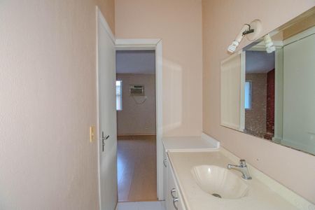 Casa de condomínio à venda com 77m², 3 quartos e 1 vagaBanheiro da Suíte 1