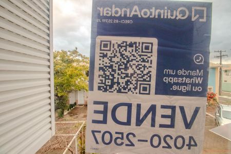 Casa de condomínio à venda com 77m², 3 quartos e 1 vagaPlaquinha