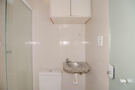 Casa de condomínio à venda com 77m², 3 quartos e 1 vagaBanheiro da Suíte 2