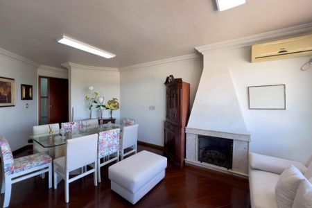 Apartamento à venda com 140m², 2 quartos e 2 vagas Apartamento à venda com 140m², 2 quartos e 2 vagasSala