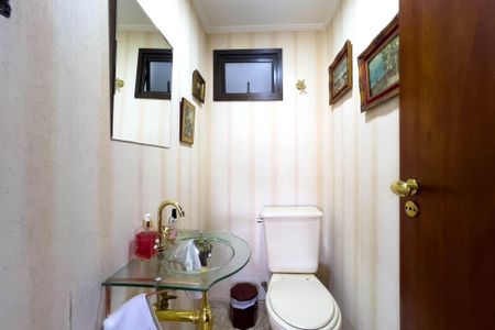 Apartamento à venda com 140m², 2 quartos e 2 vagas Apartamento à venda com 140m², 2 quartos e 2 vagasLavabo