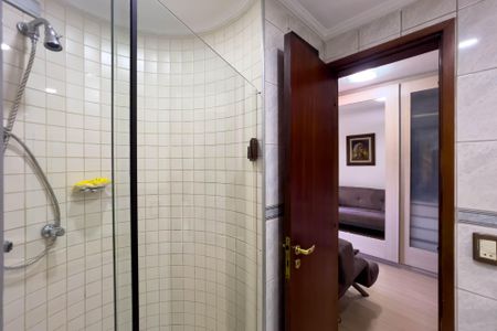 Apartamento à venda com 140m², 2 quartos e 2 vagas Apartamento à venda com 140m², 2 quartos e 2 vagasBanheiro do quarto 2